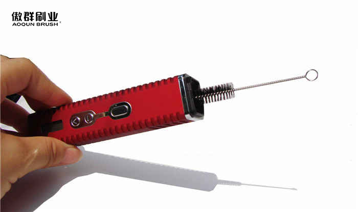 Do You Know Which Two Types Of E-Cigarette Cleaning Brushes Are Common?-AOQUN